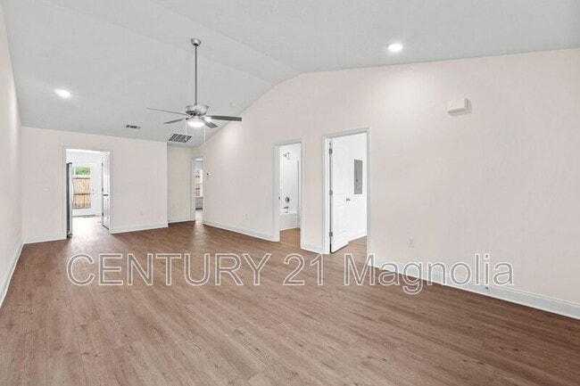 Photo - 2219 Archer Ln