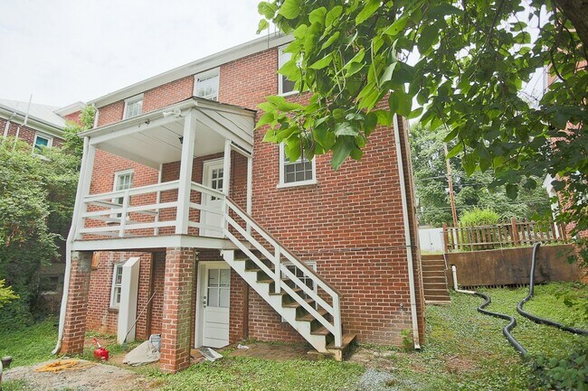 Photo - 8br Single Family Home on 14th St NW (MIN...