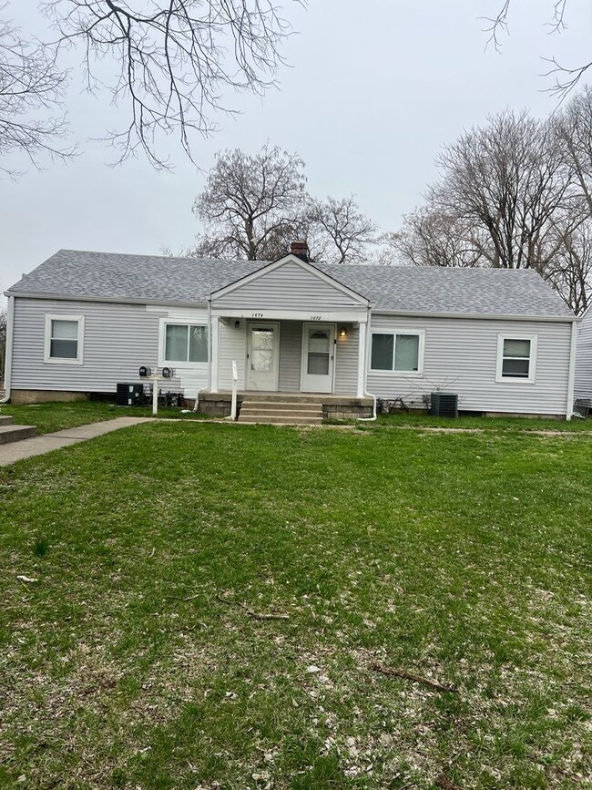 Photo - 1472 W 32nd St Apartment Unit 1474 W 32nd St