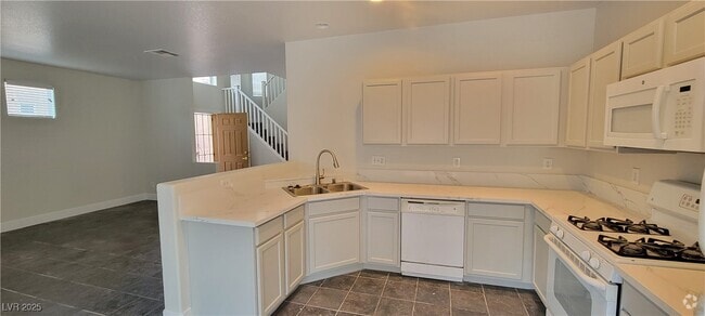 Building Photo - 5917 N Victory Point St Rental