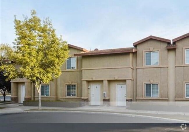 Building Photo - 600 Hosking Ave Rental