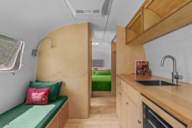 Photo - 157 Gobbler's Knob Rd Unidad SI ID1492985P