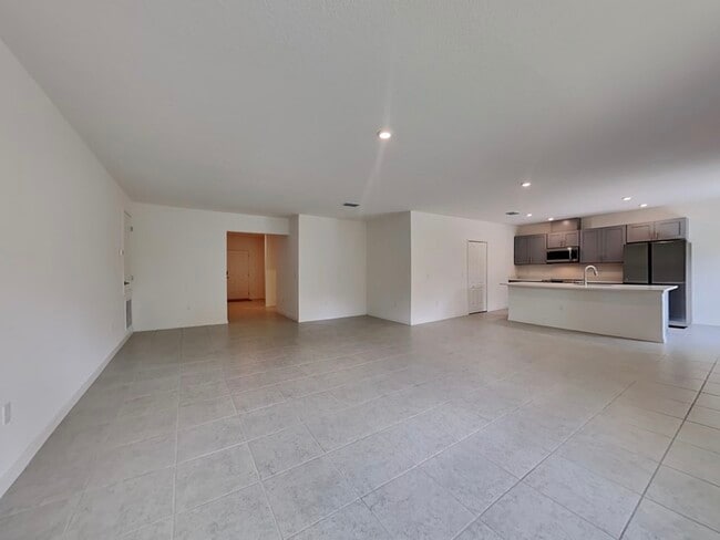 Photo - 1330 Chris Ave