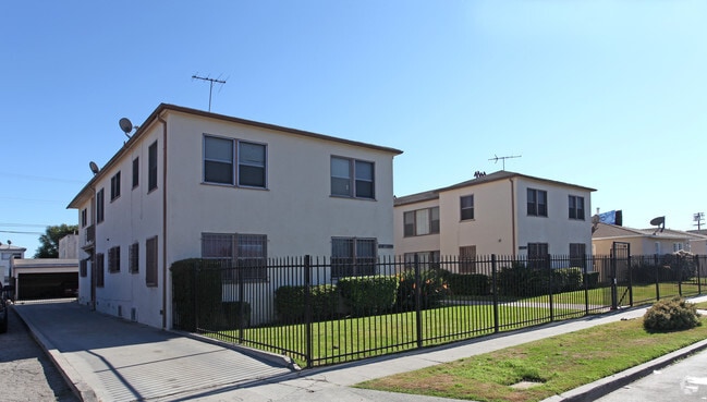Building Photo - 2228 Thurman Ave Rental