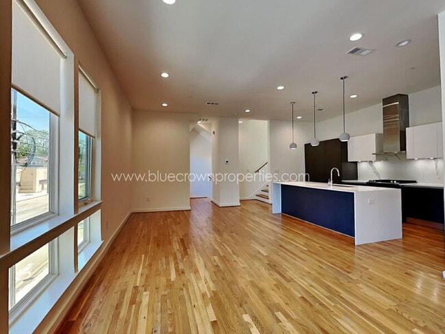 Photo - 1245 Gano St