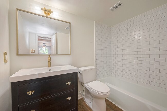 Building Photo - 4629 Wild Indigo St Unit 588