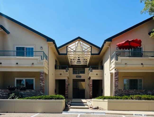 Building Photo - Move in Ready 1 bed- 1 Bath- Updated! 1 Car Attached Garage! Community Pool/Hot Tub and Gym