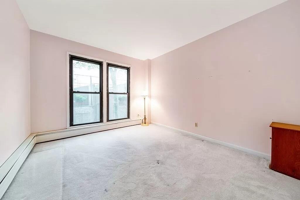 Photo - 28 Juniper St Apartments Unit 77