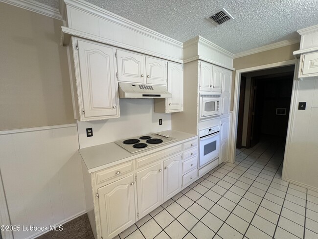 Photo - 5308 77th St