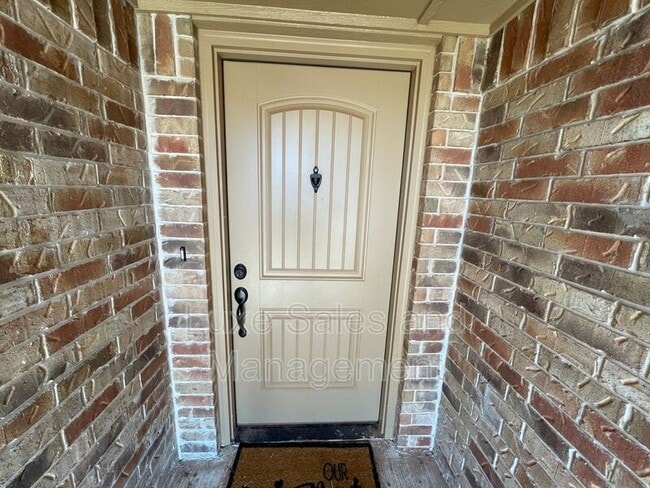 Photo - 9501 Ashford Dr