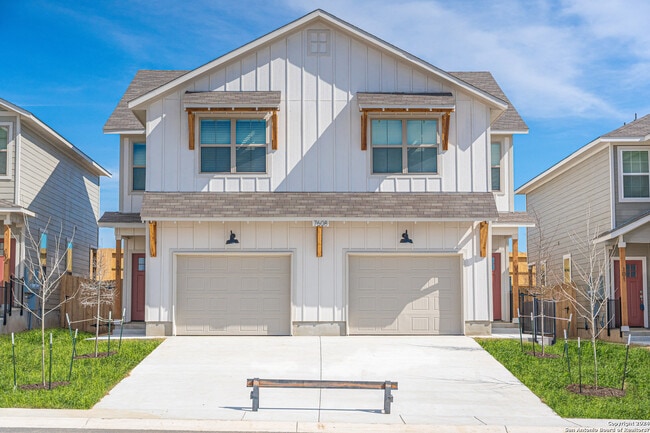 Building Photo - 10216 Eaglewood Nook