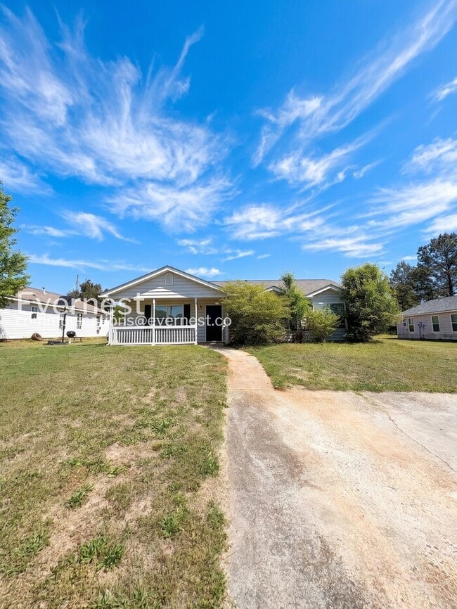 Building Photo - 206 Dove Pl