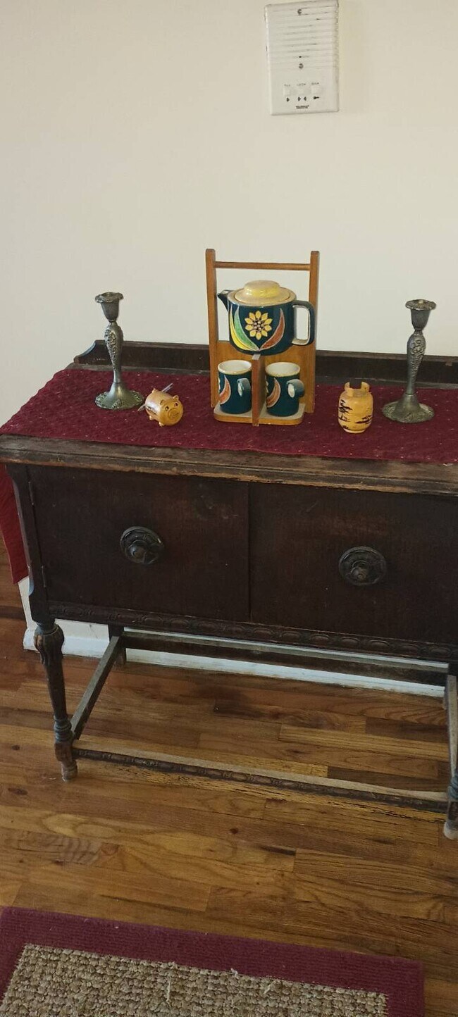 Photo - 572 Union St