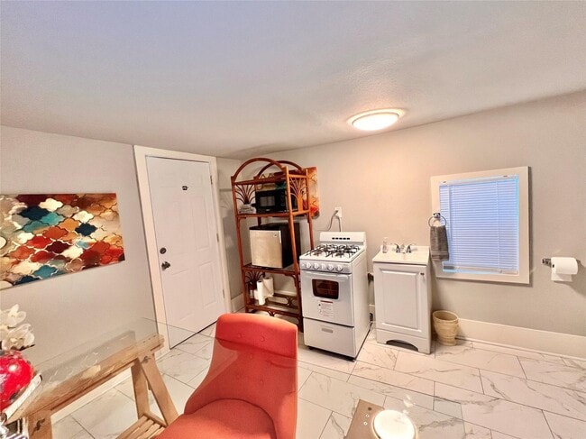 Photo - 5224 Leeland St Unidad B