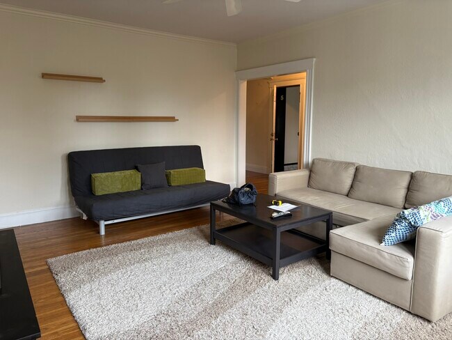 Photo - 52 Babcock St Unit 5