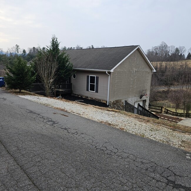 Photo - 21 Little Oak Rd