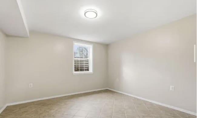 Photo - 8310 Rolling Rd