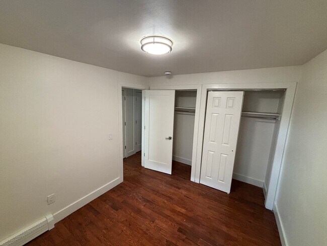 Photo - 140 71st St