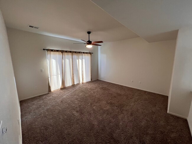 Photo - 2670 Turquoise St