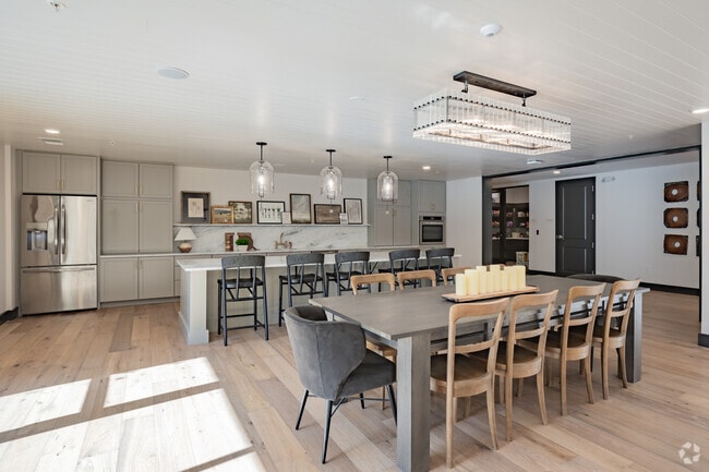 Clubhouse - Livano Norfolk