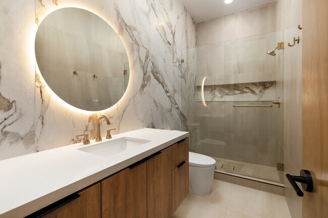 Photo - Carey Estates 705