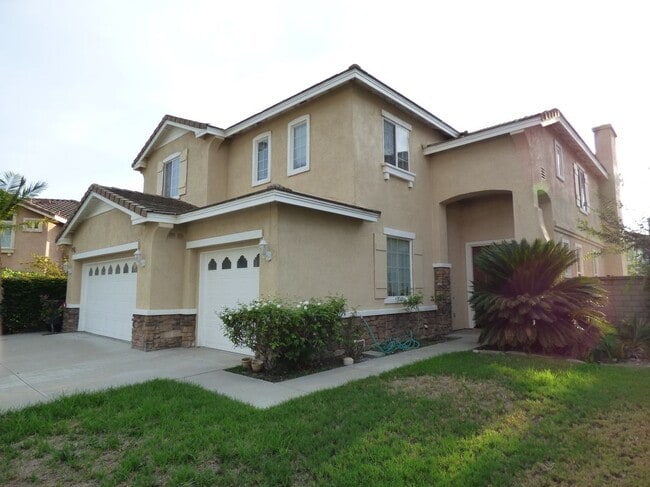Building Photo - 7238 San Carmela Ct