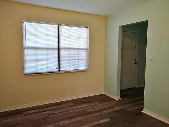 Photo - 294 SW Greenridge Ln