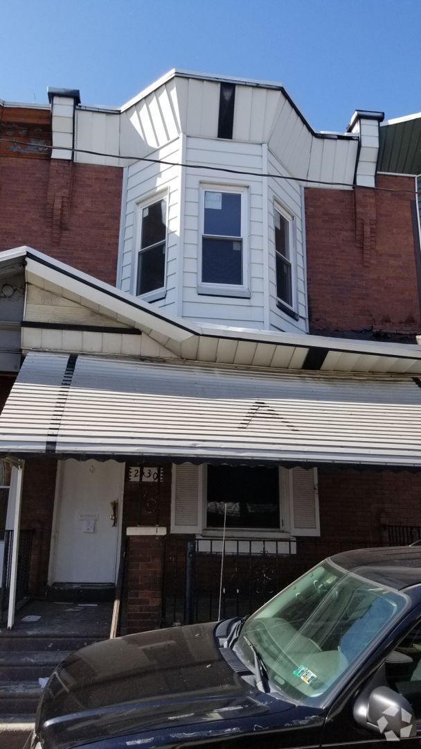 Building Photo - Front Porch Row - Strawberry Mansion Rental