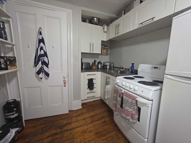 Photo - 134 Earl St Unit 3