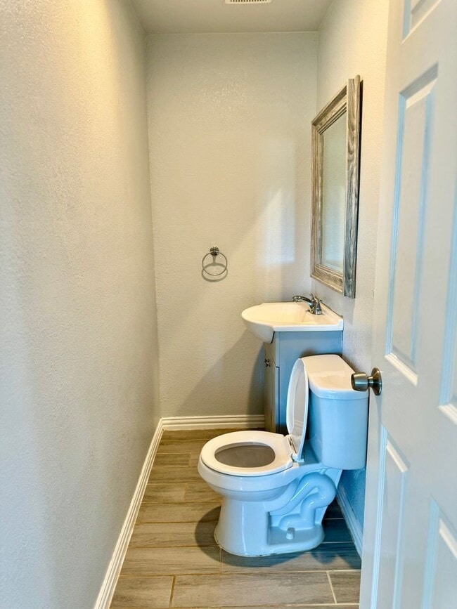2618 Creekview Dr