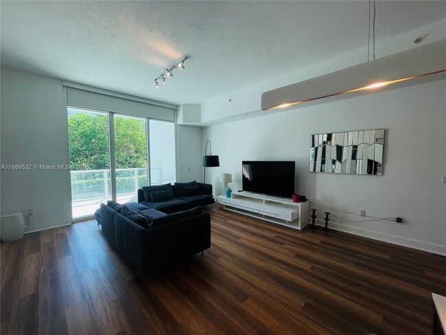 Photo - 15051 Royal Oaks Ln Unidad 102