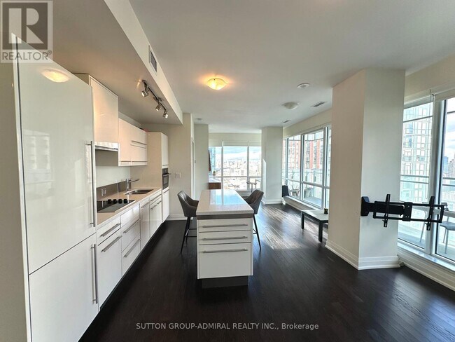 Photo - 80 John St Unit 3708