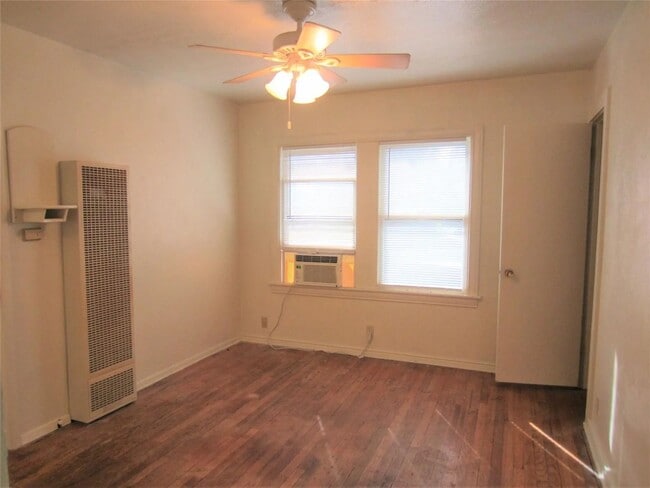 Photo - 1227 Peak St Unidad 908 Greenlee St.