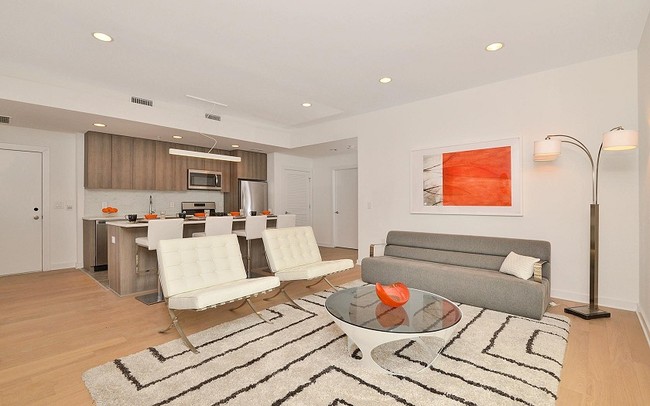 Photo - 600 Harrison