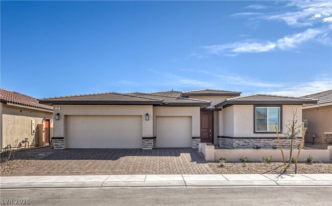 Building Photo - 497 Chestnut Falcon Ave