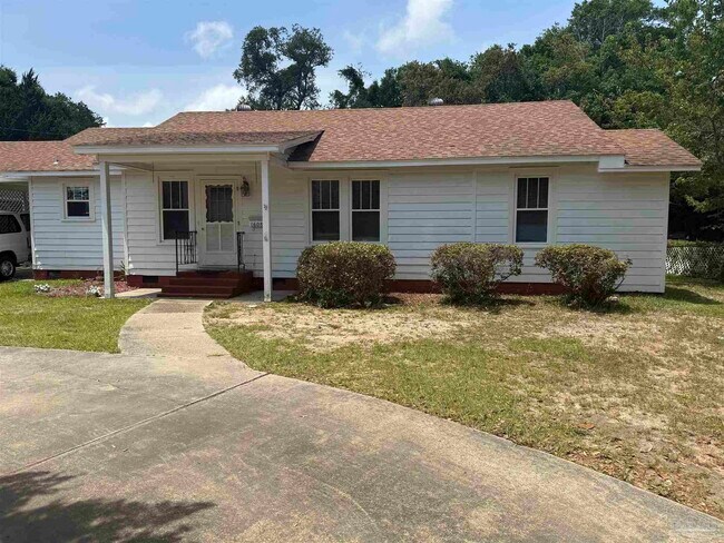 Photo - 1608 E Maxwell St Casa