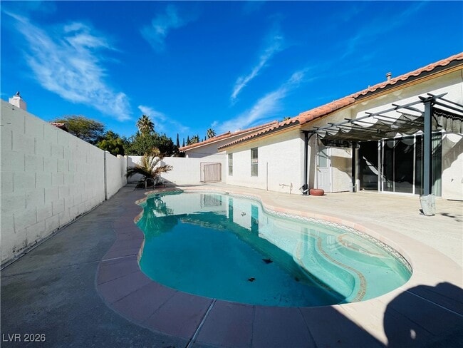 Building Photo - 8649 Trafalgar Dr