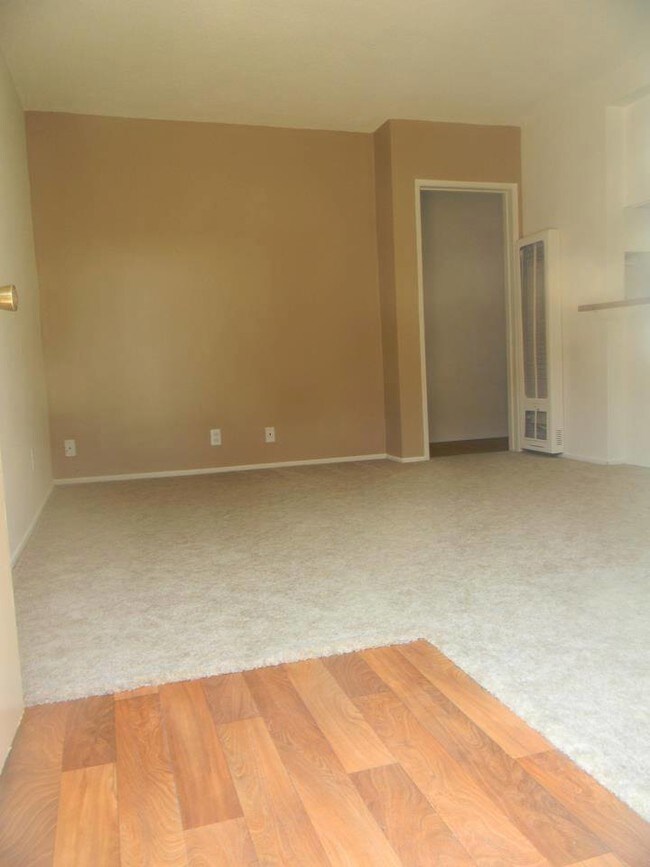 Photo - Ambassador Apartments