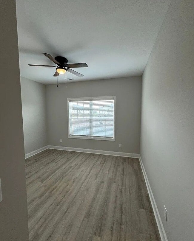 Photo - 308 Hillview Mls Blvd Unit 308 Hillview Mills, Apt 111