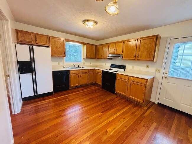 Photo - 70 Franklin Parke Ct SW