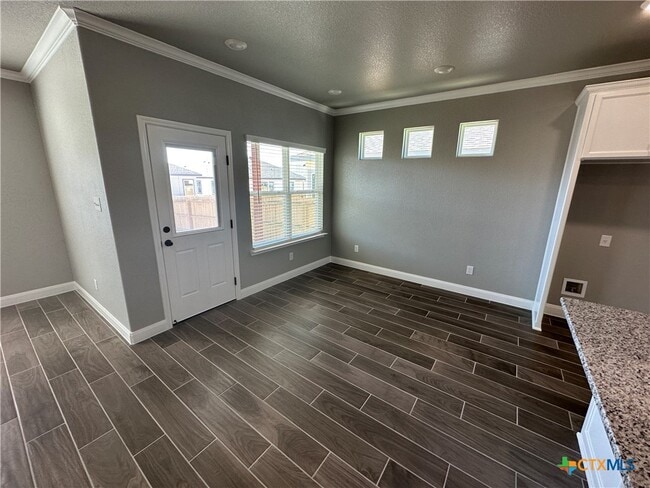 Photo - 1423 Curlew Ln