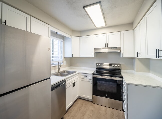 Photo - 3035 17th Ave