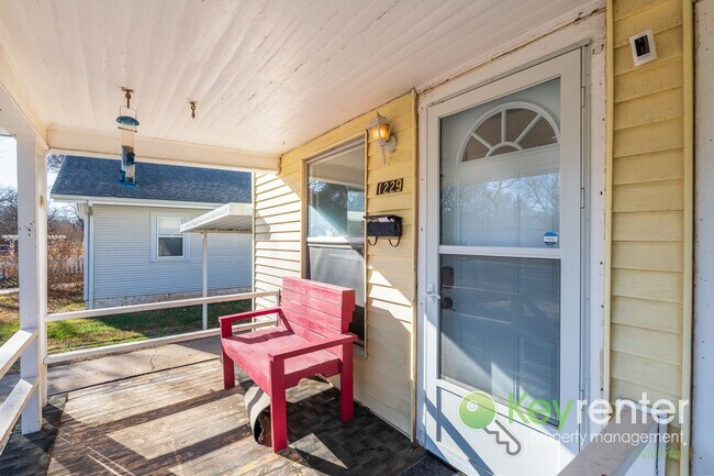 Photo - N Jefferson Duplex Unidad 1231