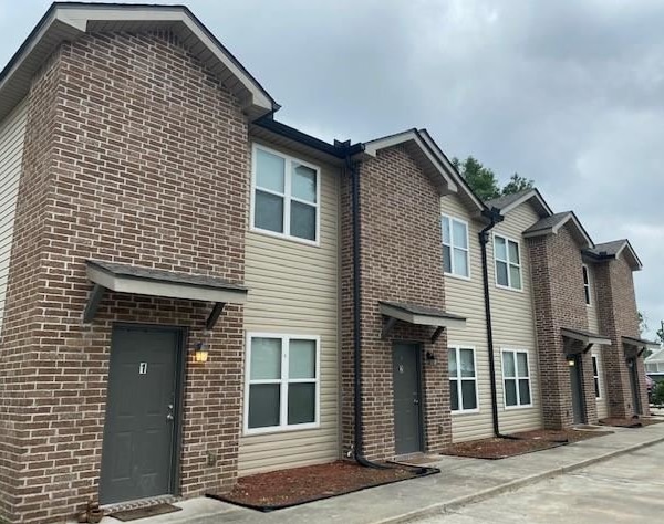 Building Photo - 413 Cypress St Rental