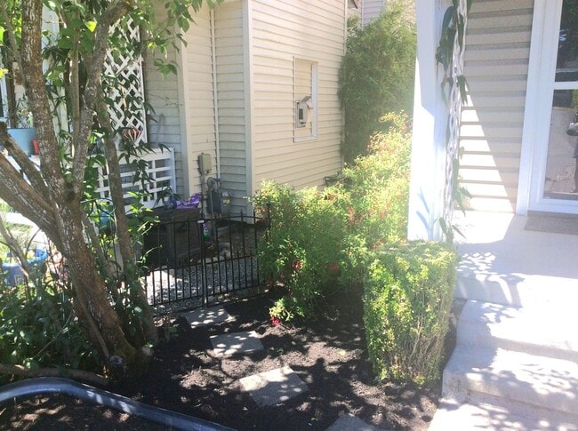Photo - Charming 3 Bedroom Home - Available Now! Seatac area