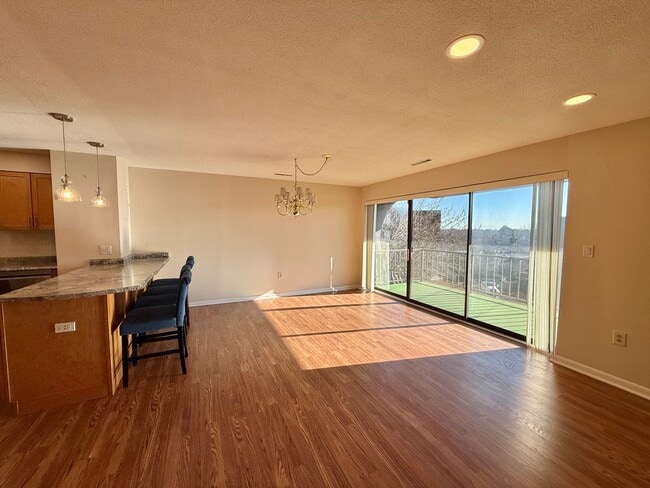 Photo - 1006 Paradise Rd Unit 3R