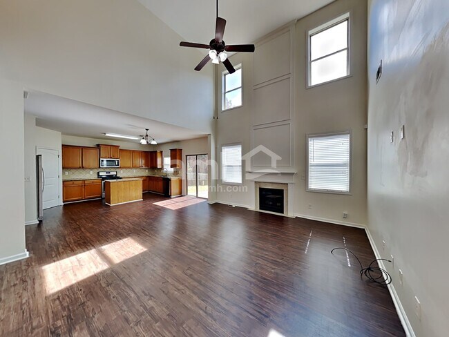 Photo - 1702 Lancaster Creek Cir SW