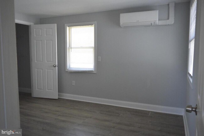 Photo - 118 E Maple Ave Unit 2R