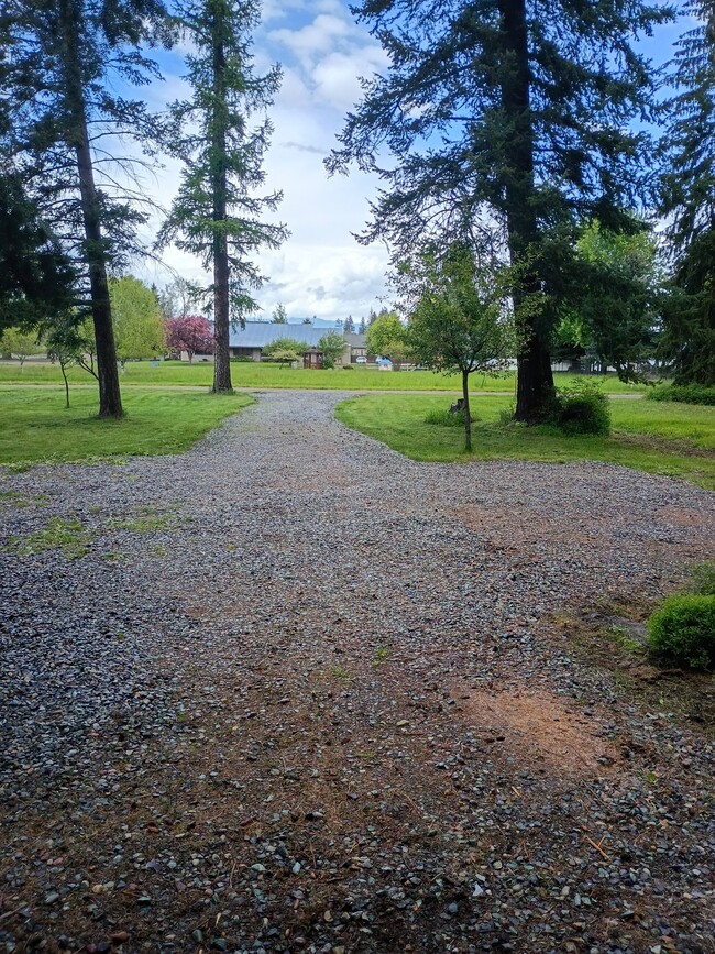 14 Wapiti Way