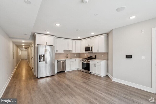 Building Photo - 1309 S 52nd St Unit 2 Rental